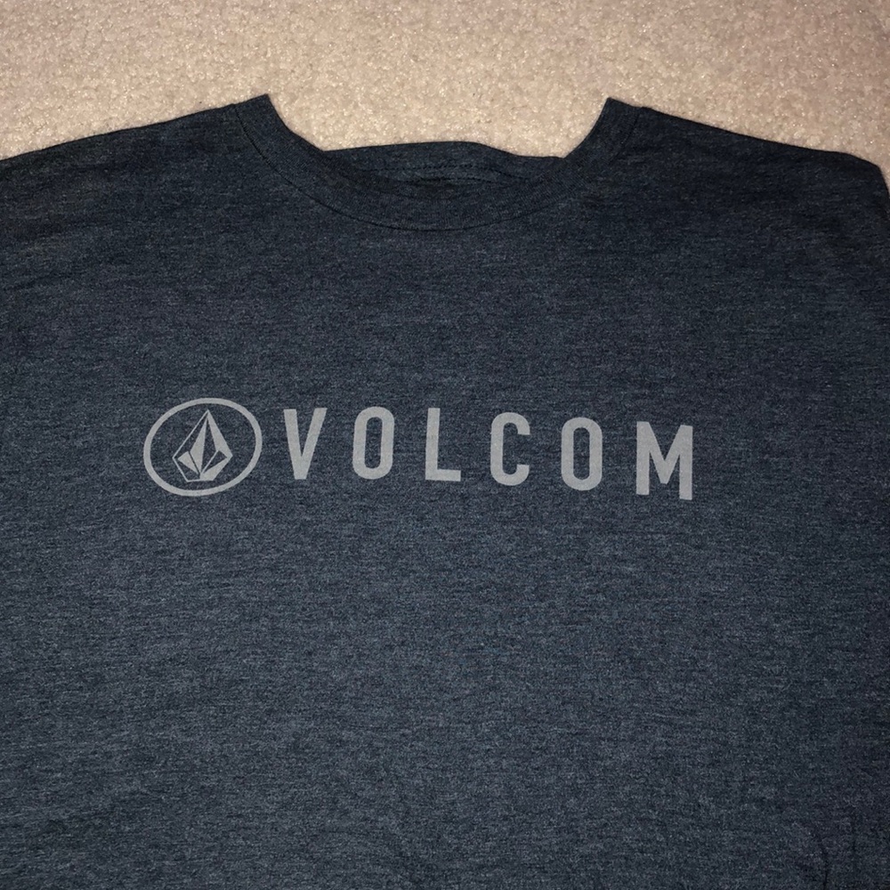 Volcom t-shirt